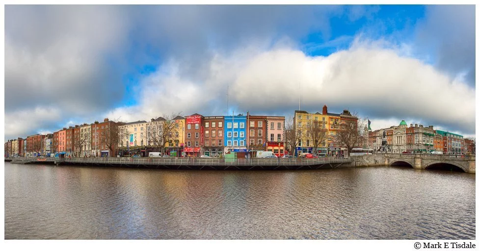 Picture Panorama of the River Liffey in Dublin, Ireland