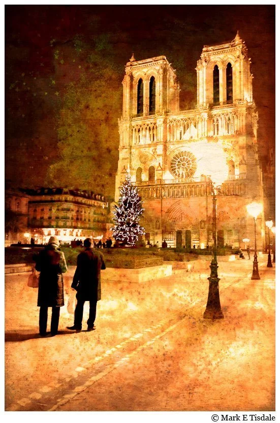 Night time winter picture of Notre Dame de Paris - Textured