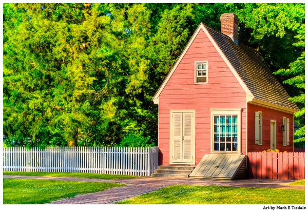 Little colonial cottage or vintage tiny house in Colonial Williamsburg Virginia - Print by Mark Tisdale