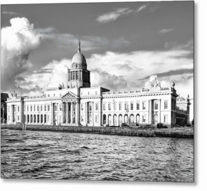 Custom House - Dublin Black And White Metal Print