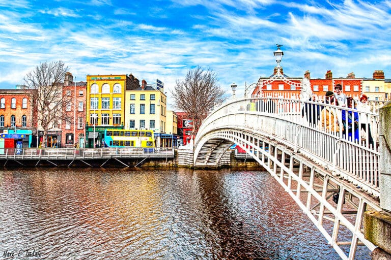 Ha’penny Bridge on a Winter Day in Dublin – Irish Art Print
